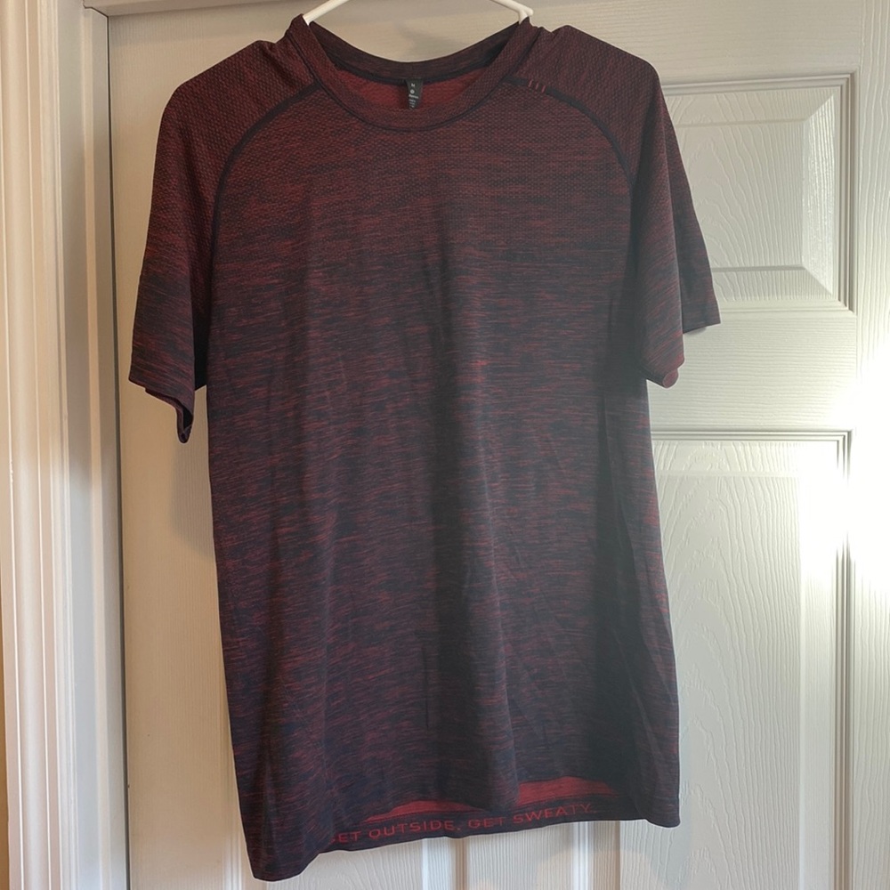 Lululemon driFit tee, size M